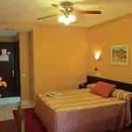 Bahia Hotel 2*